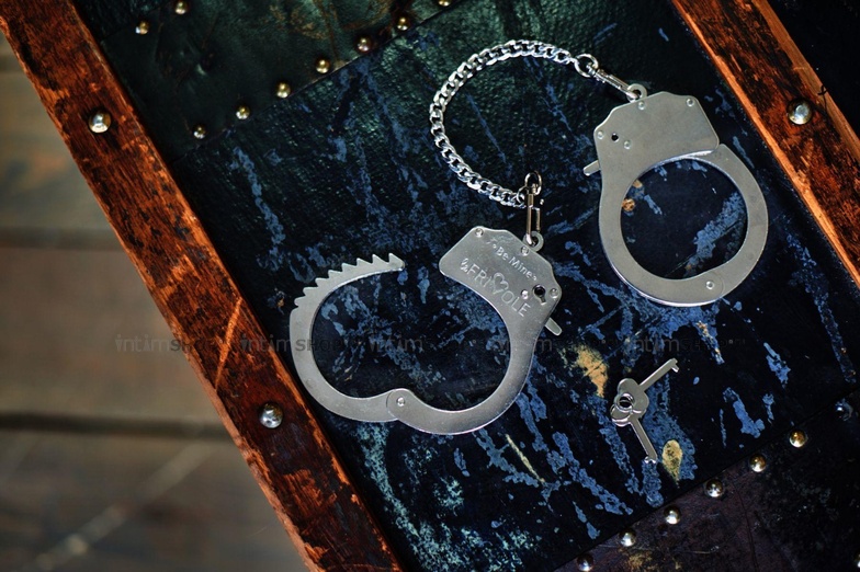 Настоящие металлические наручники Be Mine, OC от IntimShop